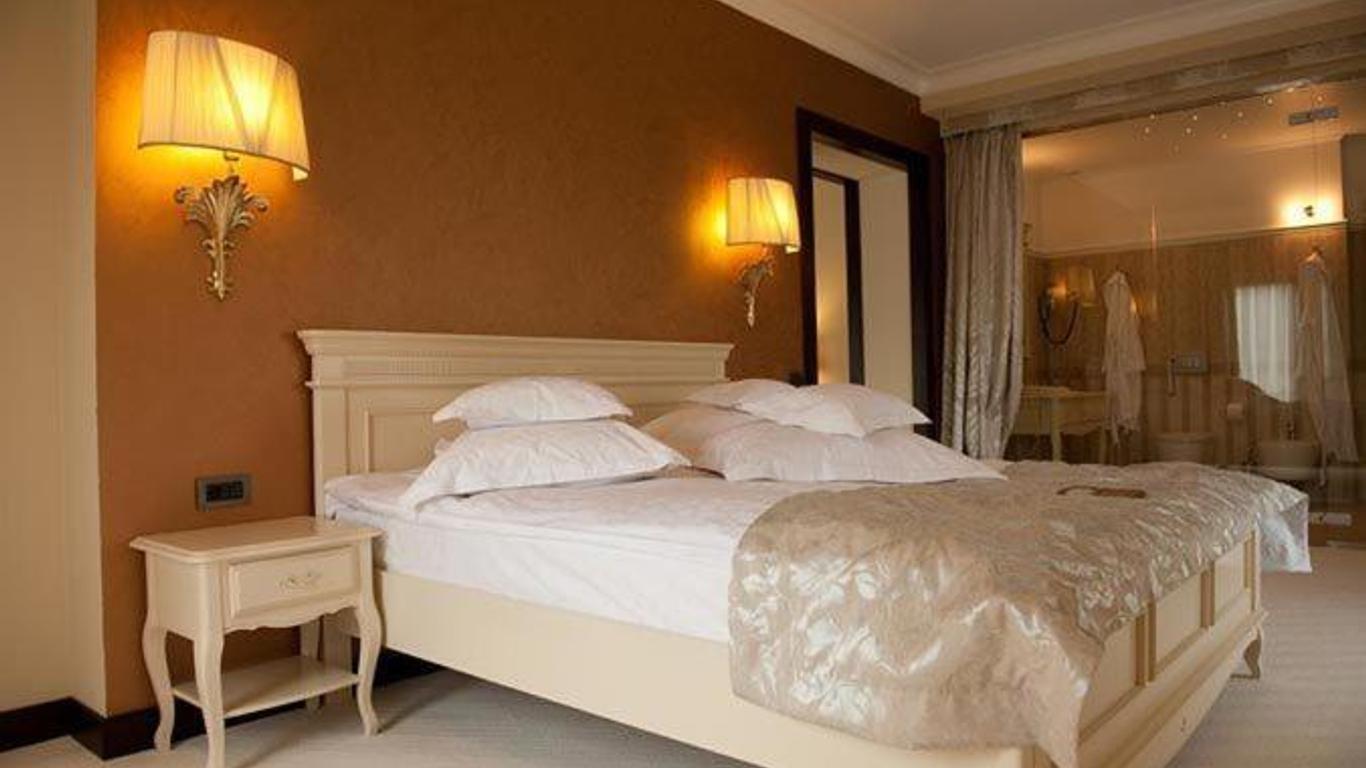 Hotel Helen