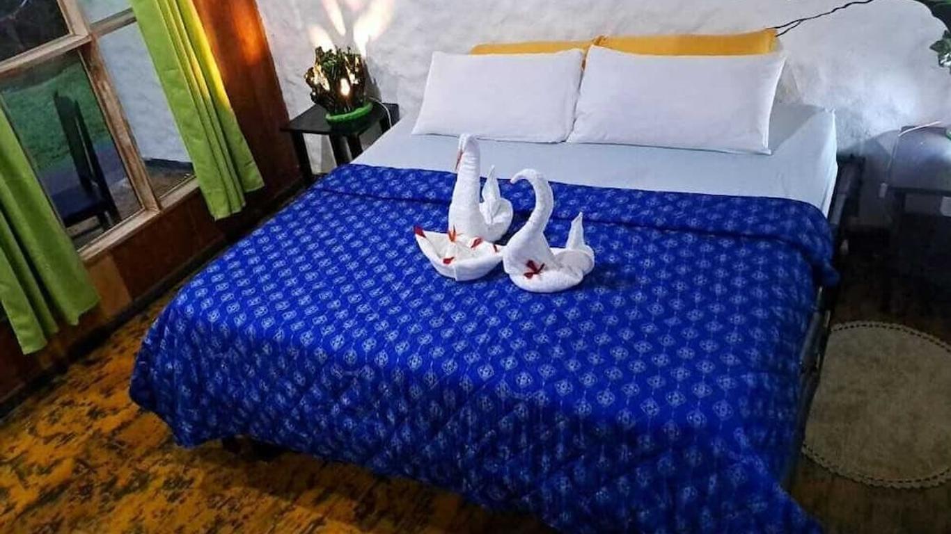 Lake Hotel