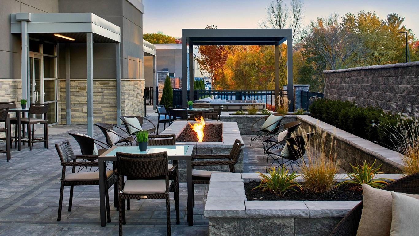 Courtyard by Marriott Albany Airport