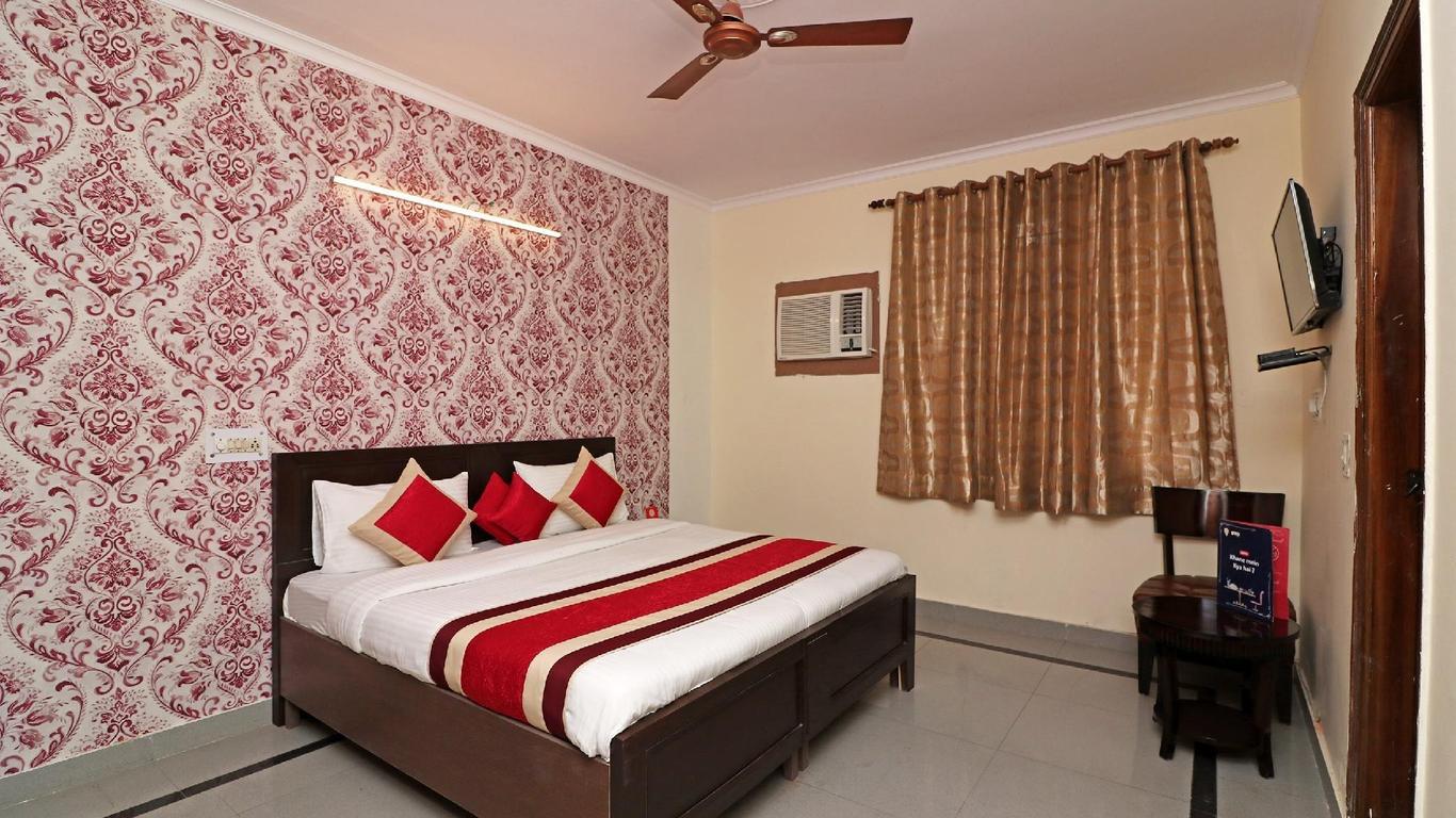 OYO 12722 B K House