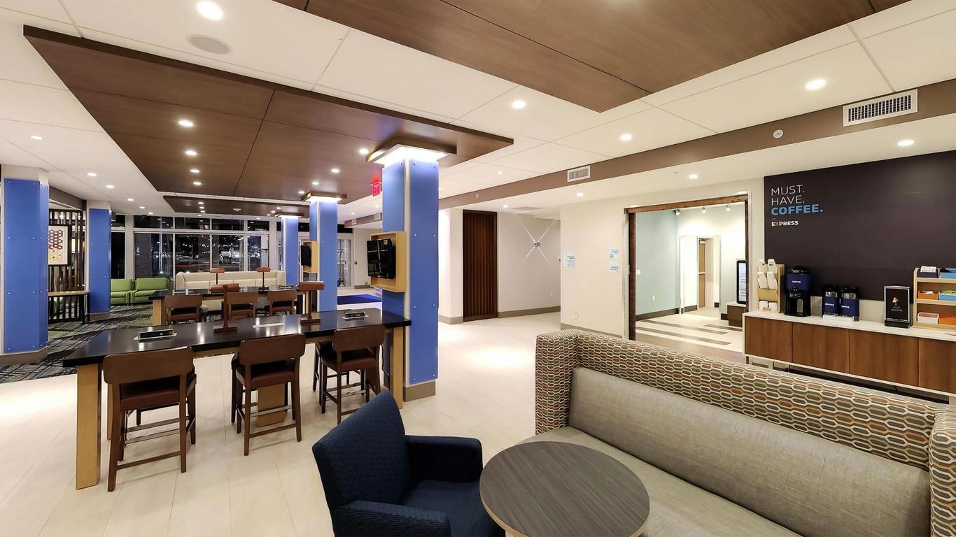 Holiday Inn Express & Suites Detroit Northwest - Livonia By IHG