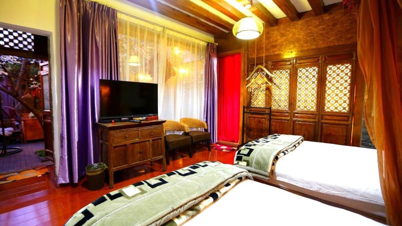 Lijiang Yuese Inn