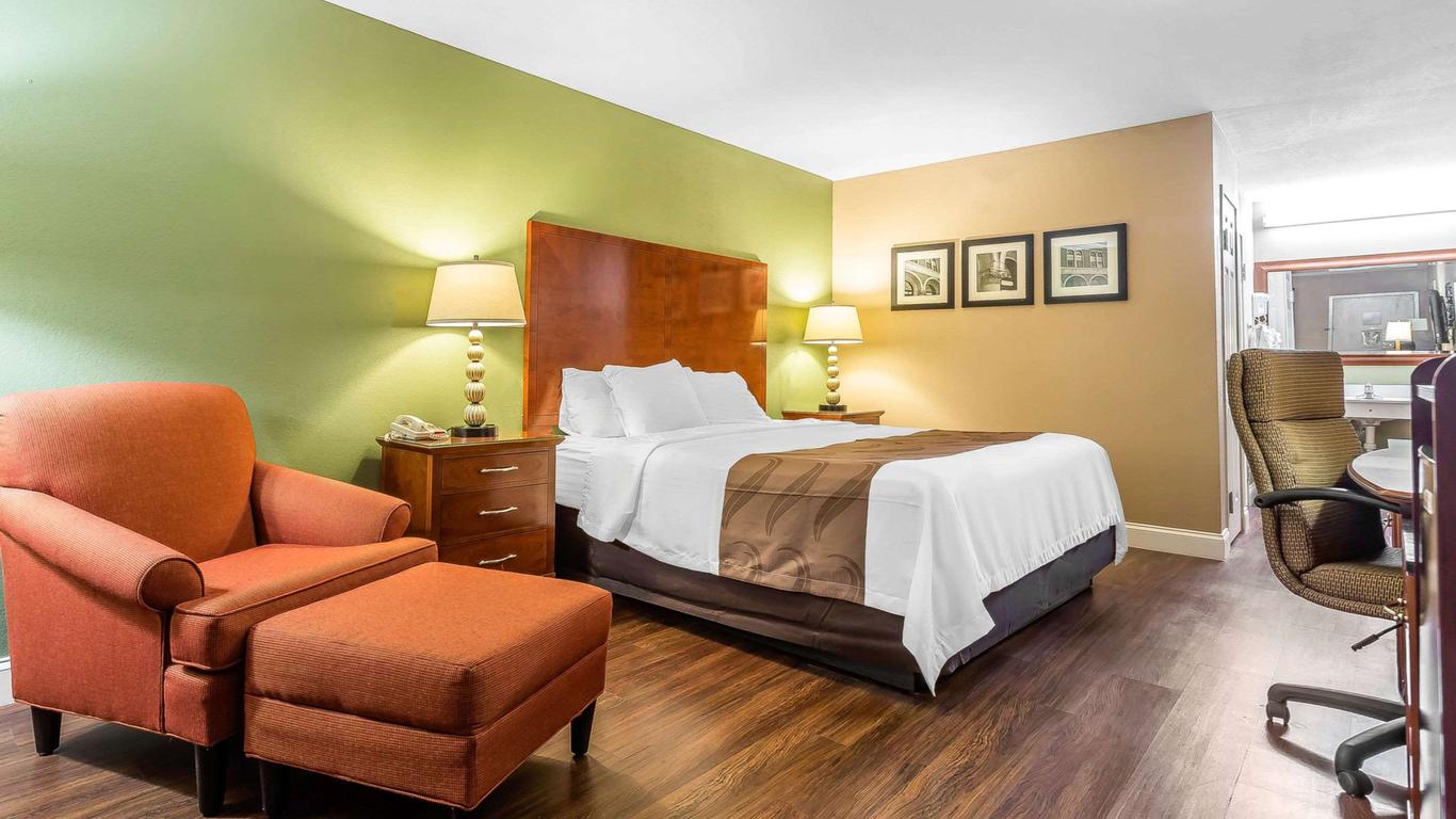 Quality Inn and Suites near Robins Air Force Base