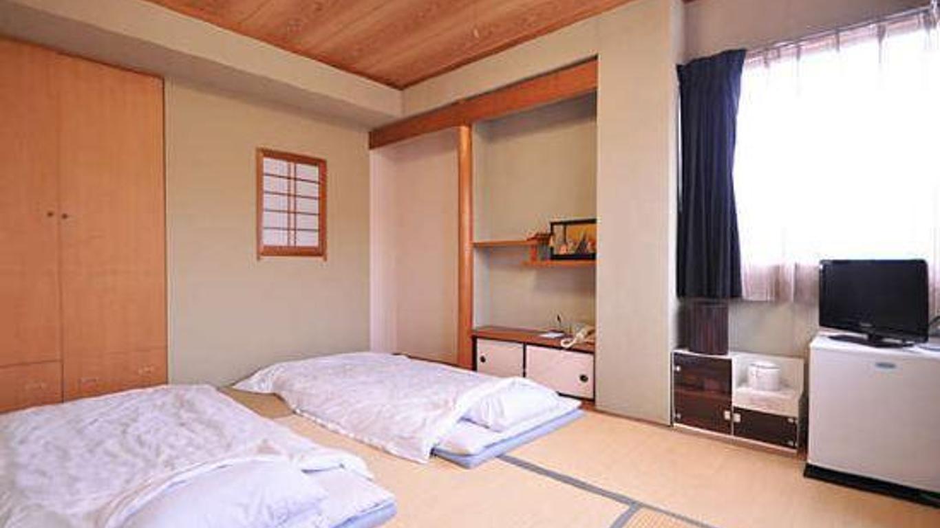 Hotel Heian