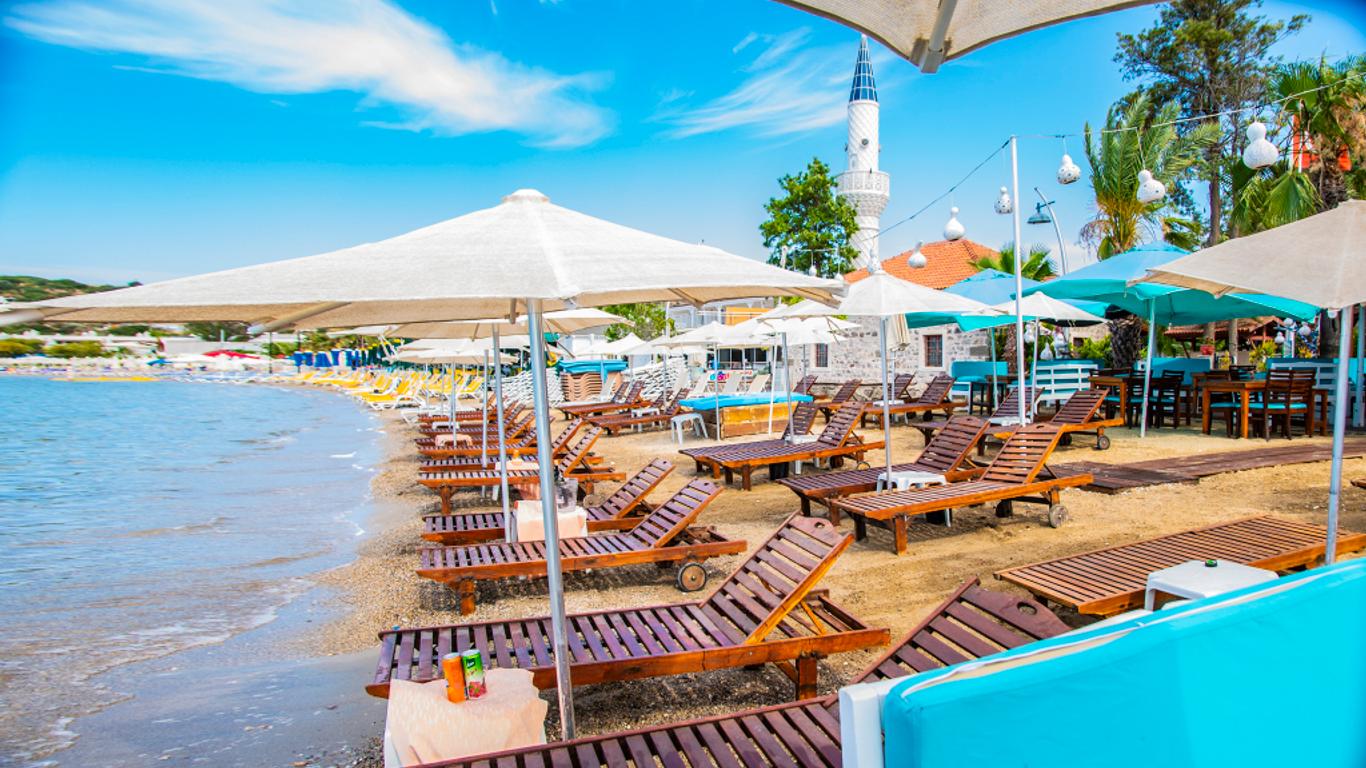 Blue Bay Beach Hotel