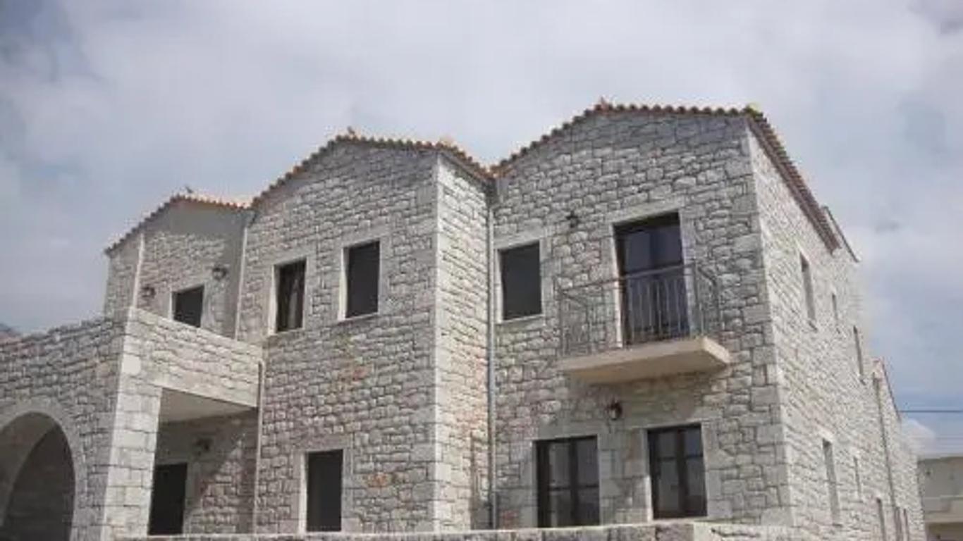 Koukouri Suites