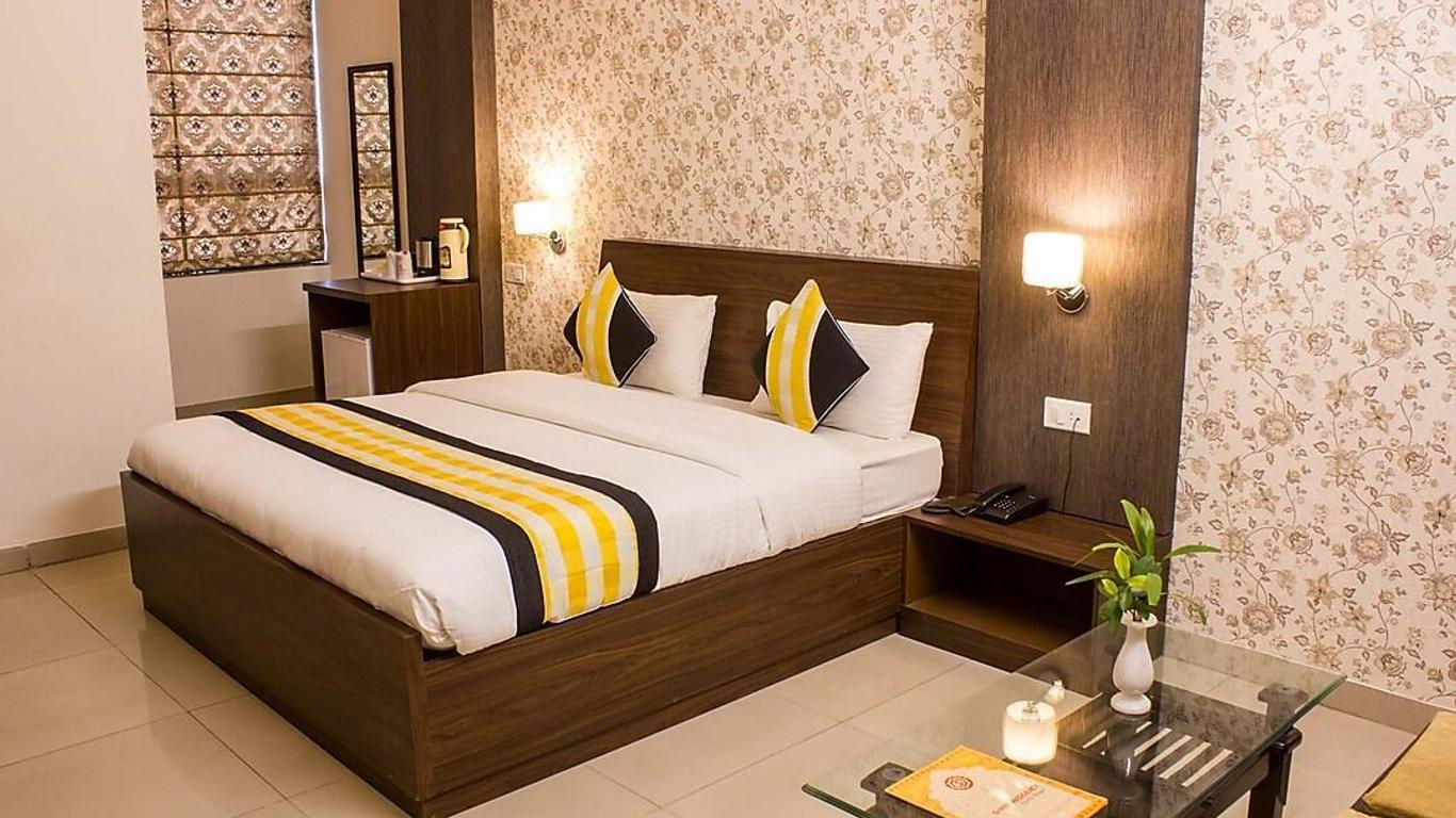 OYO 9594 Hotel Shree Residency