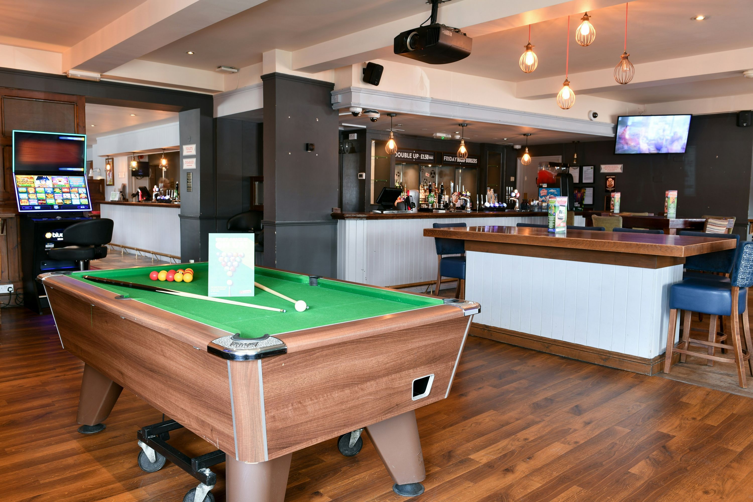 Bar