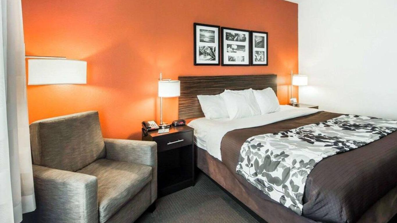 Sleep Inn and Suites Hennessey North