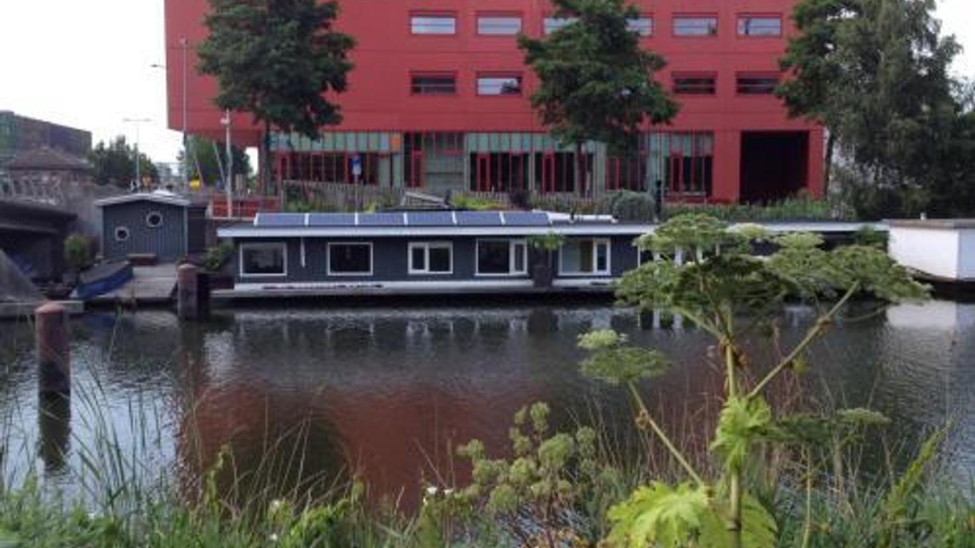 Amsterdam Water Lodge