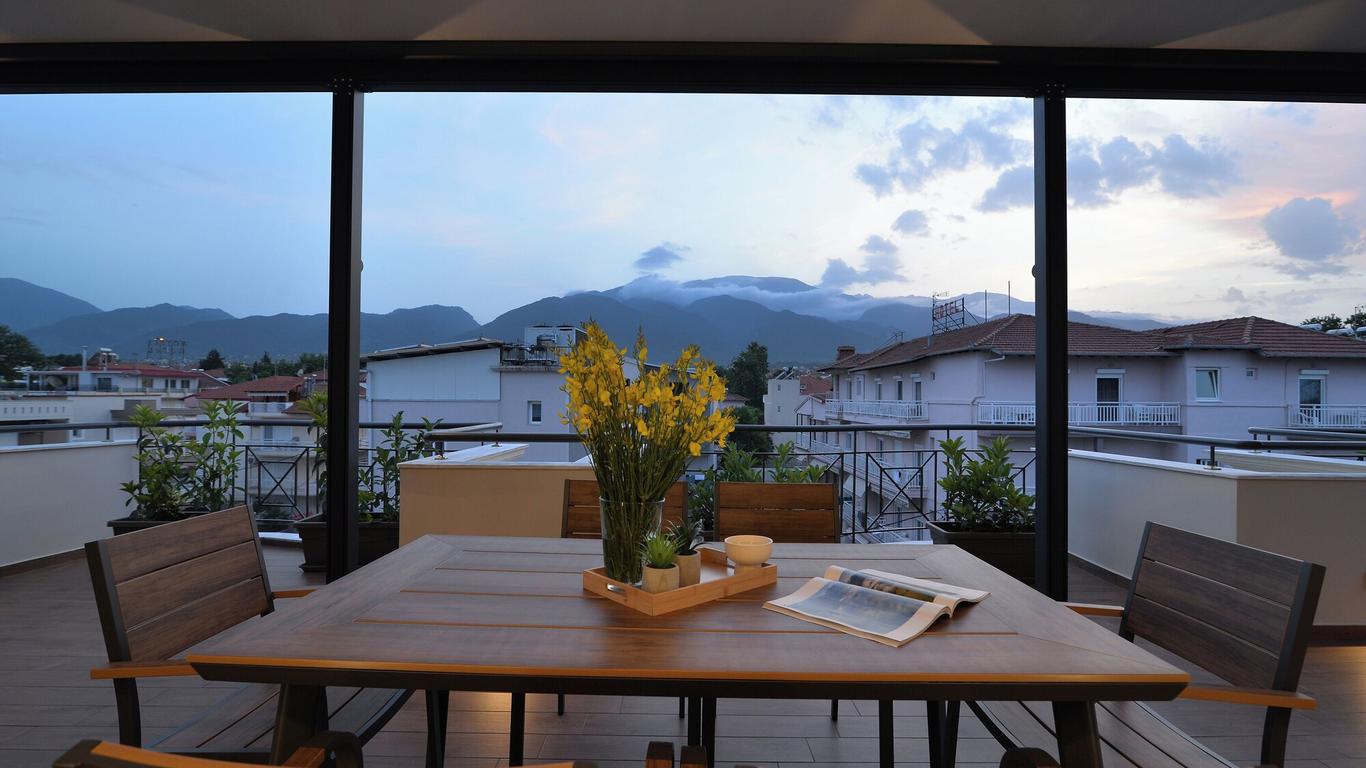 Irida Apartments