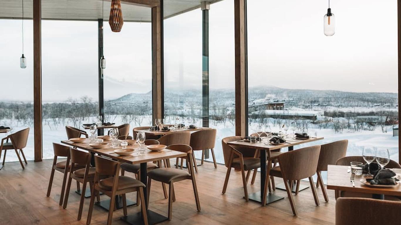 Santa's Hotel Rakka