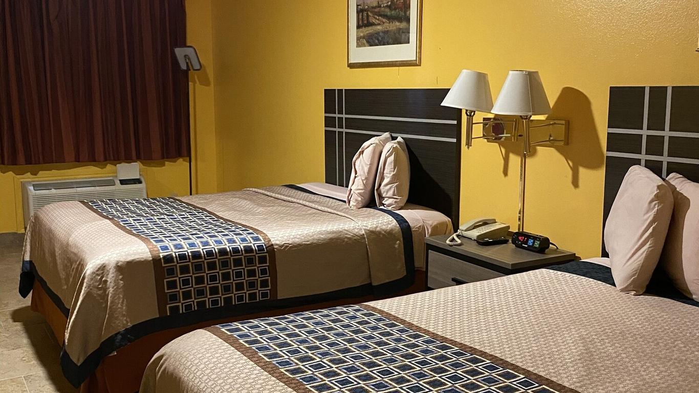Los Fresnos Inn and Suites