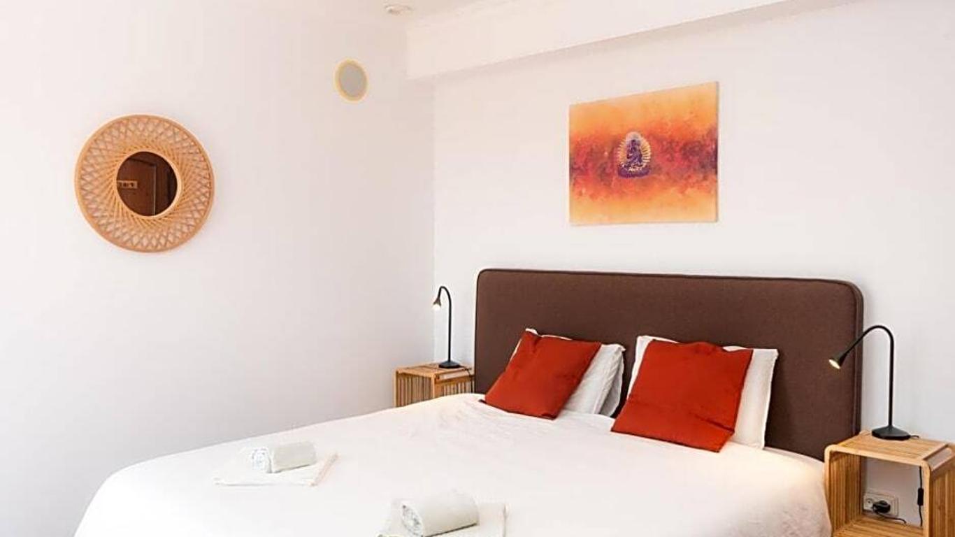 Surf Yoga Ericeira Guest House