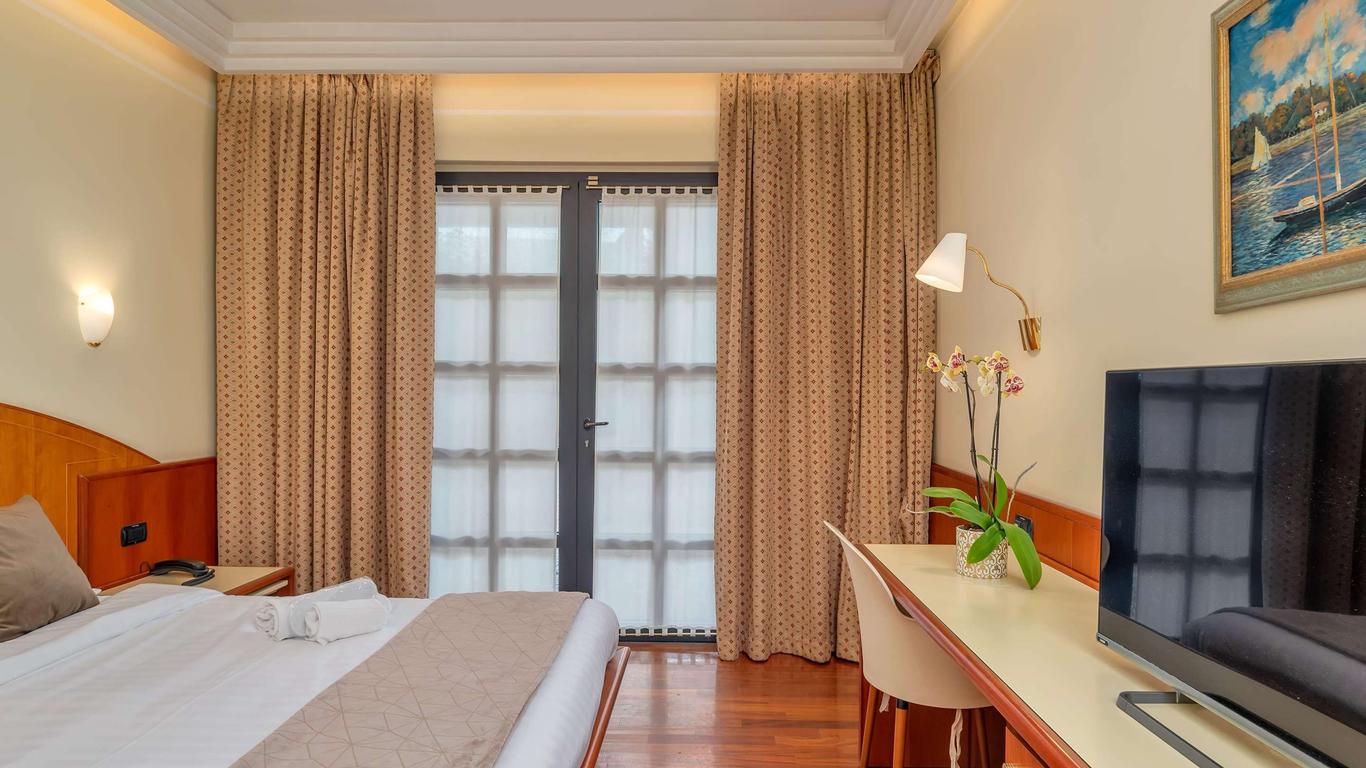 Hotel Prestige