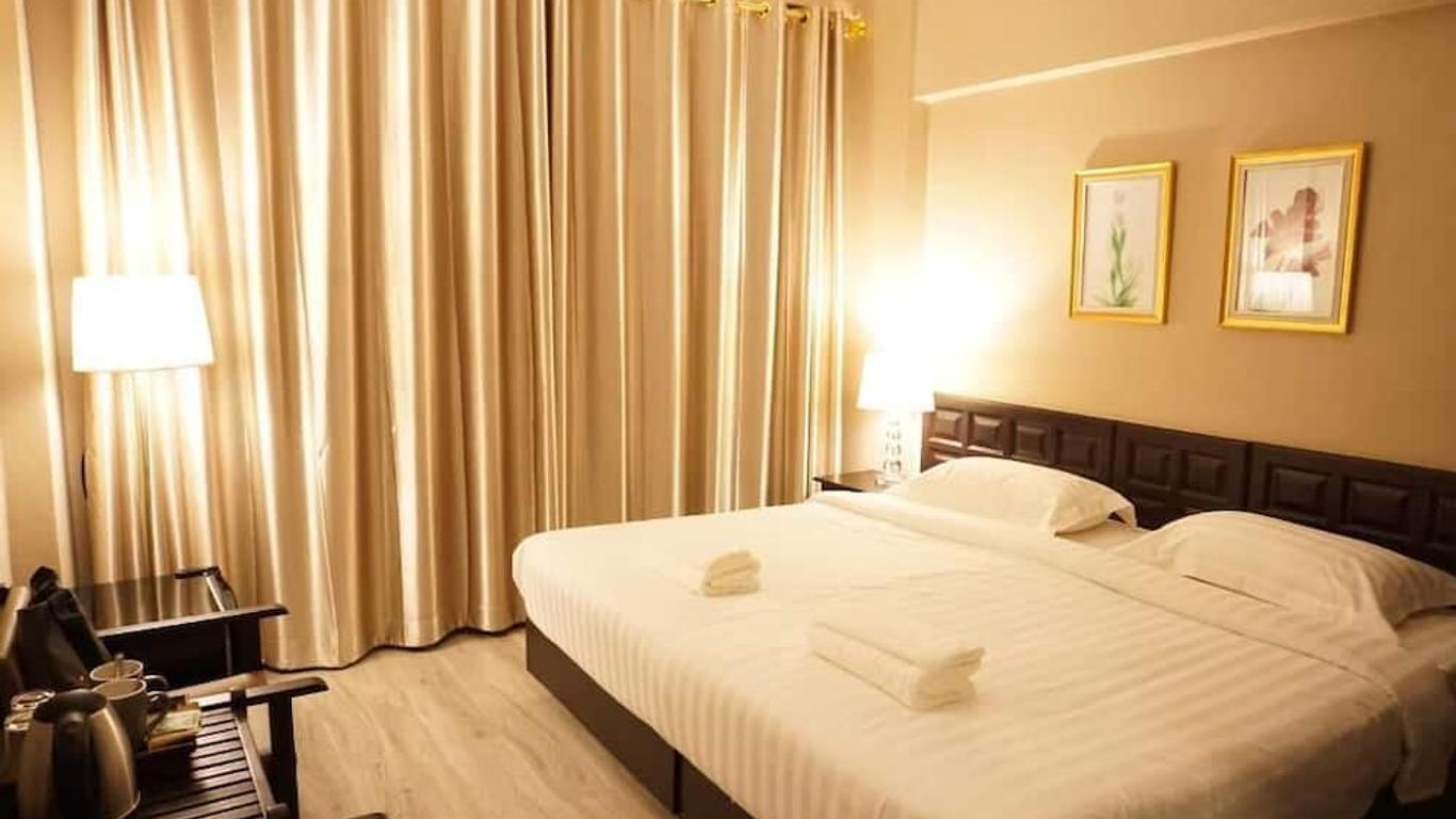 Taris Art Hotel Phrae