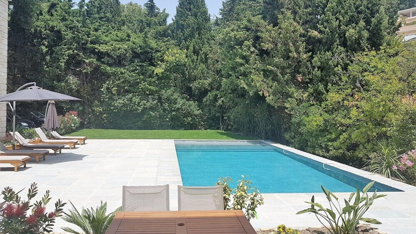 Le Patio des Mimosas