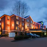 Holiday Inn Express Hotel & Suites Portland-Jantzen Beach, An IHG Hotel