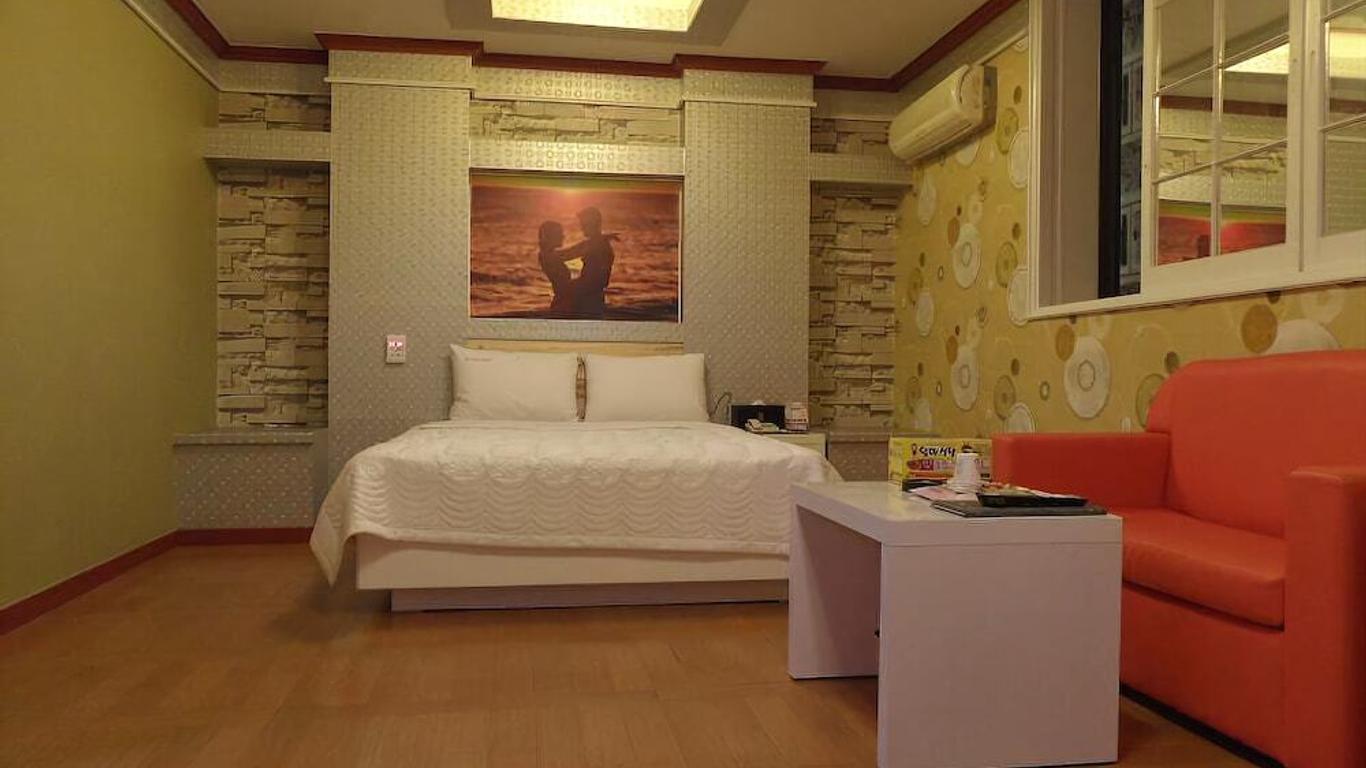 Manhattan Hotel
