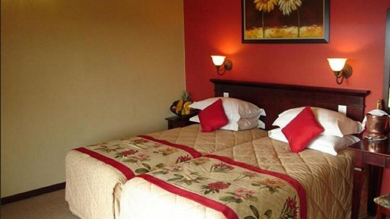 Sandford Park Country Hotel