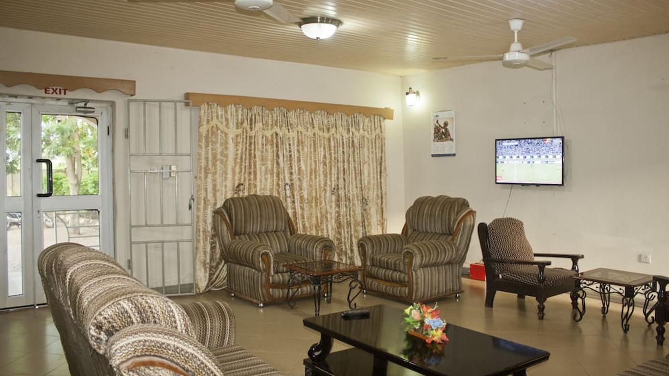 Sundowner Lodge