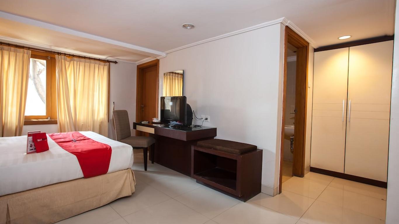 RedDoorz Premium @ Raya Nginden