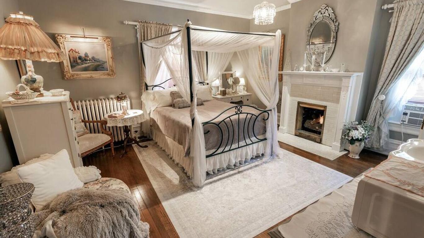 South Broadway Manor