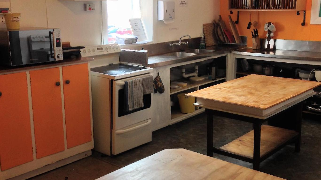 Abel's Central Backpackers