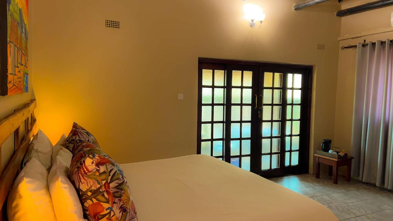 Mopani Lodge