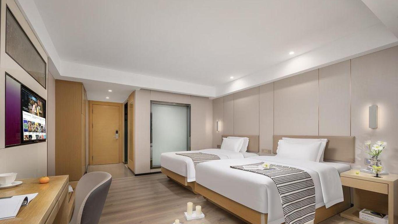 Lifeng Ziyi Hotel (Chengdu East Railway Station)