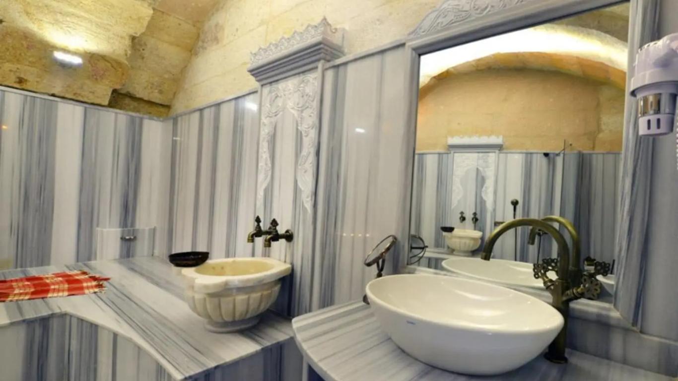 Sunak Cave Hotel