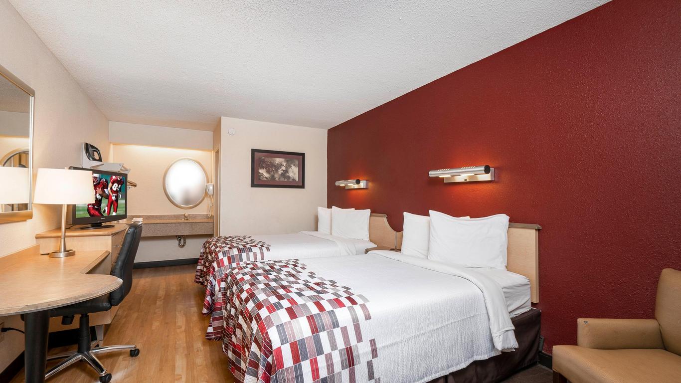 Red Roof Inn Detroit - Roseville/ St Clair Shores