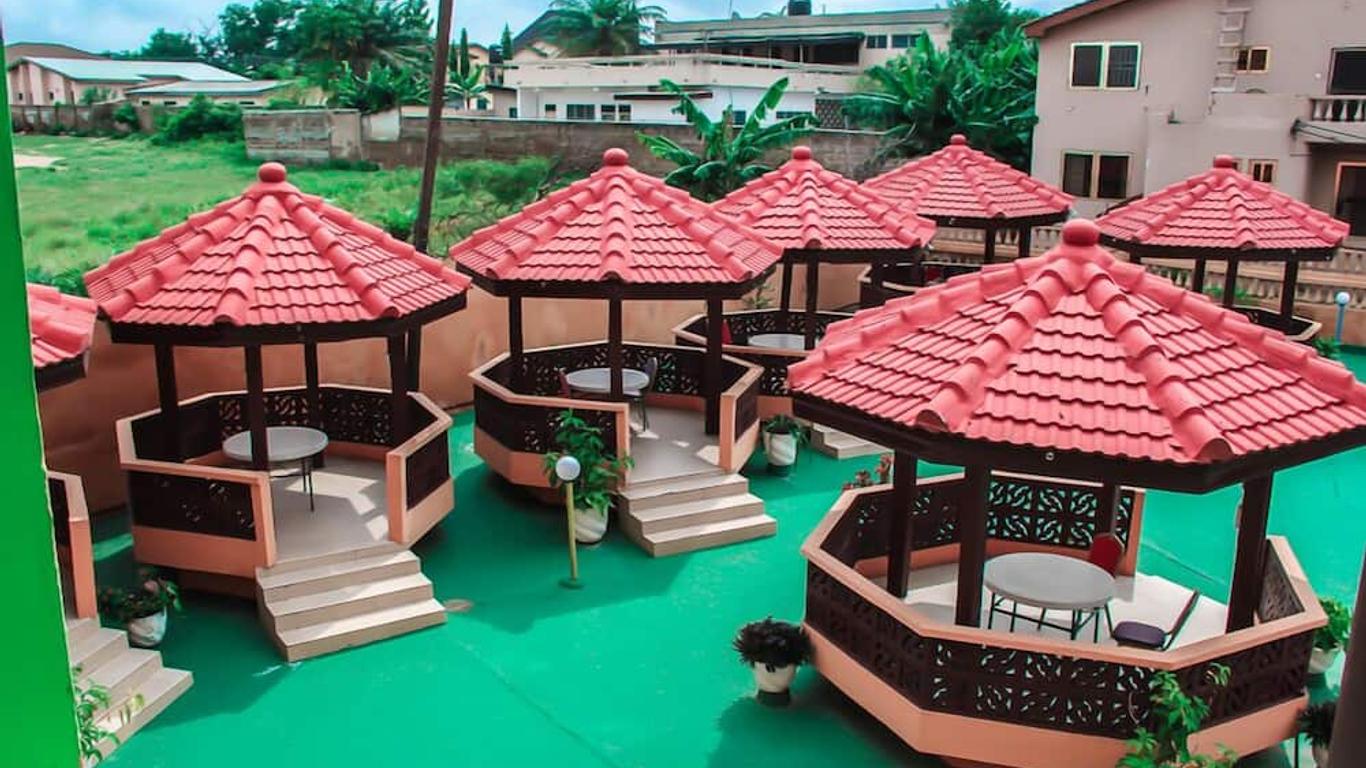 Vis-A-Vis Hotel