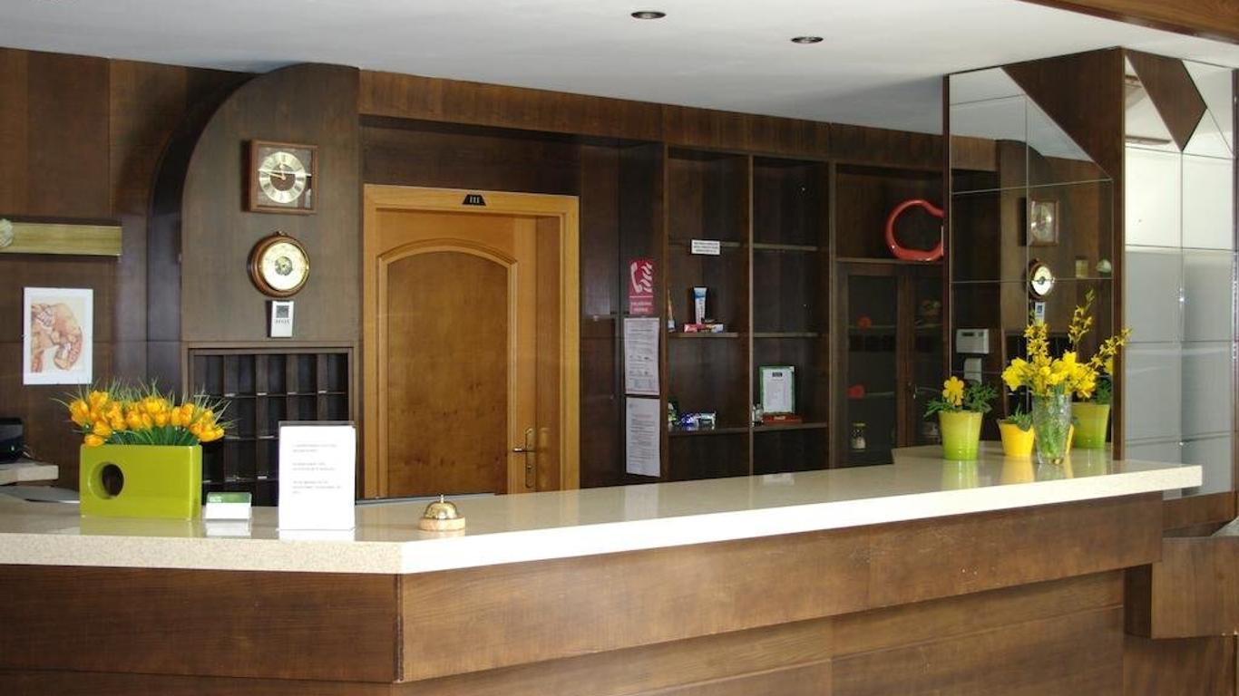 Hotel Sirak