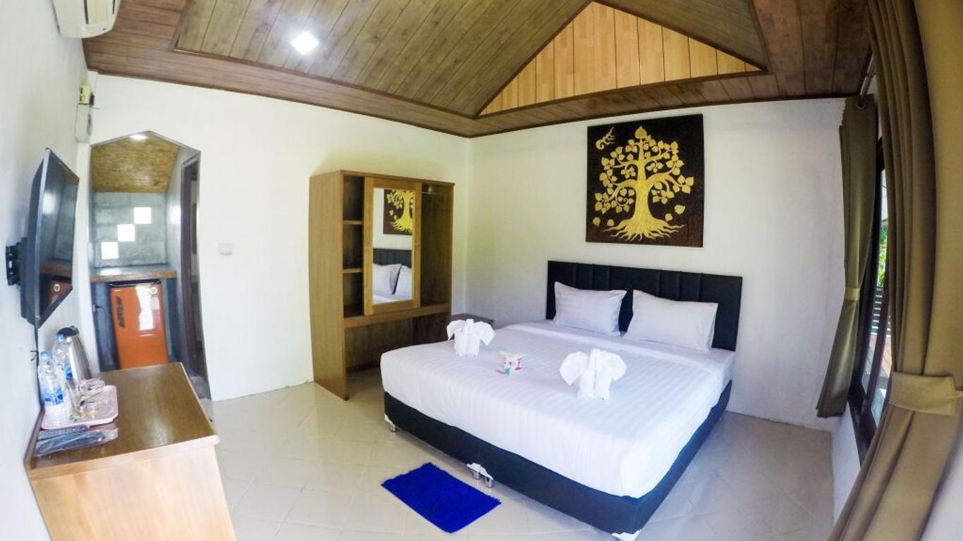 Lanta Mermaid Beachfront Resort