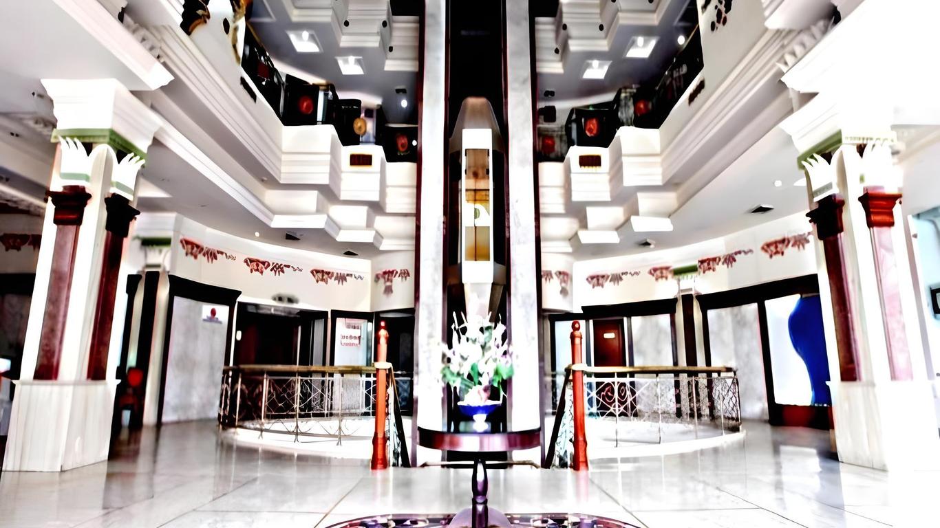 Hotel K.C. Cross Road