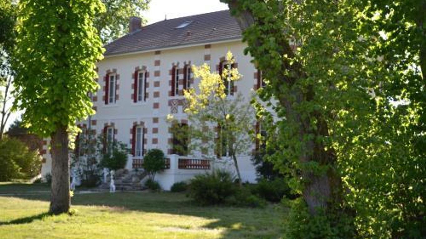 Le Domaine De Lugazaut