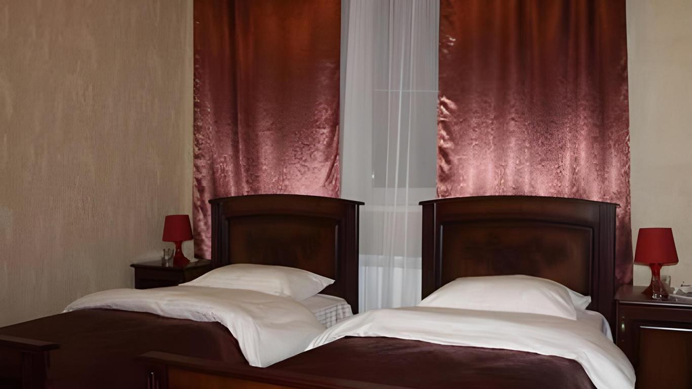 Noi Hotel