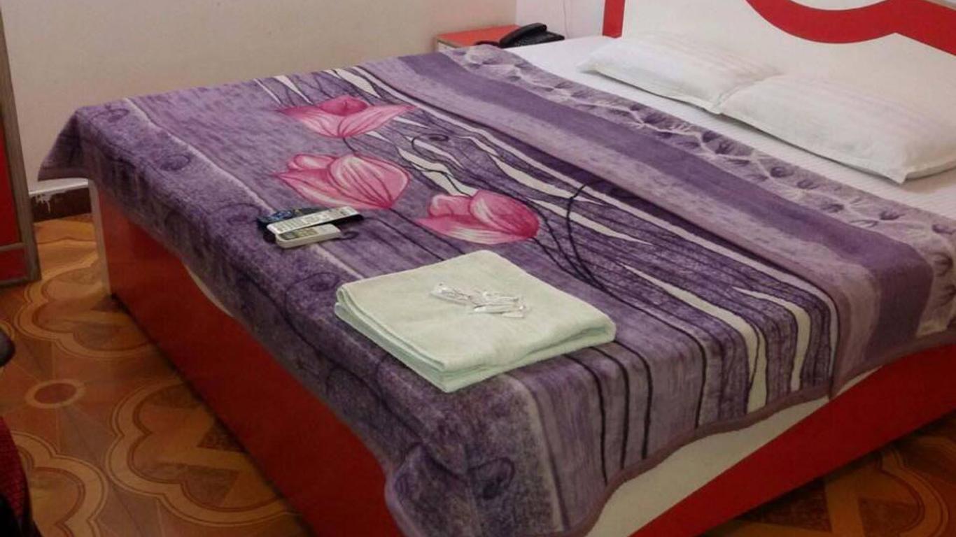 Hotel Om Complex