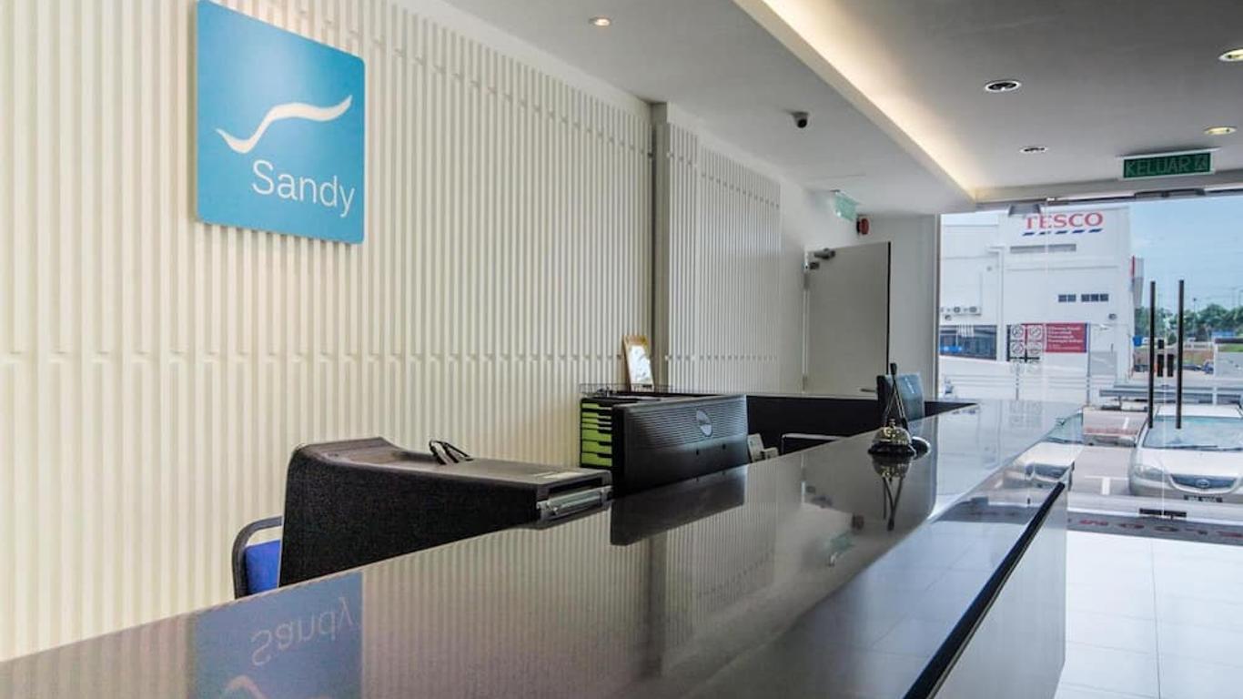 Sandy Hotel