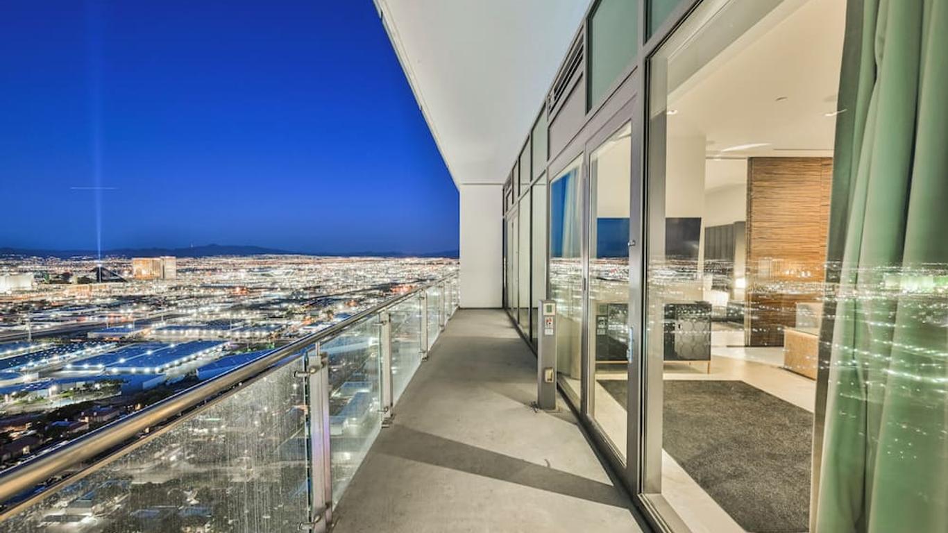 Stripviewsuites At Palms Place