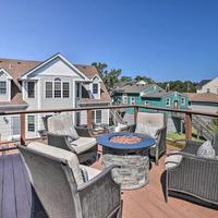 Sunny Norfolk Apartment with Deck and Fire Pit!
