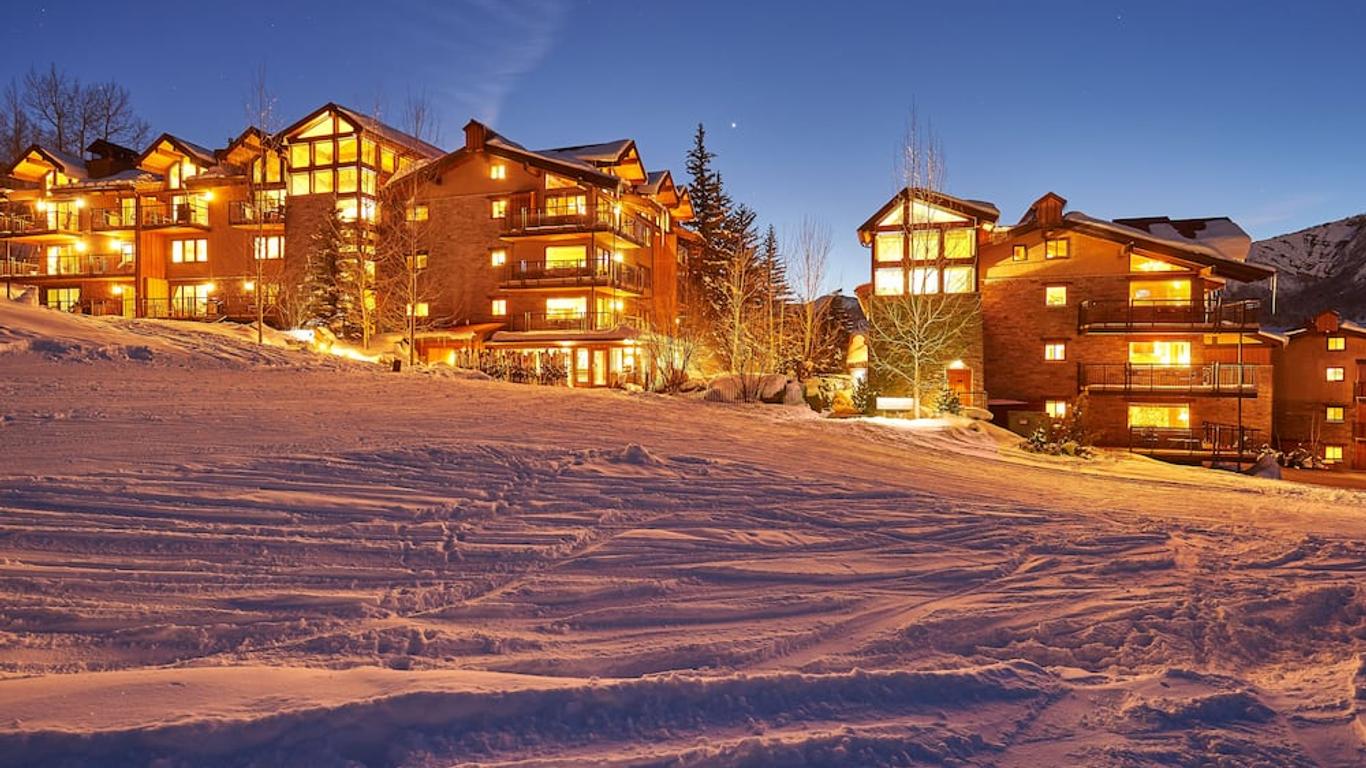 The Crestwood Condominiums