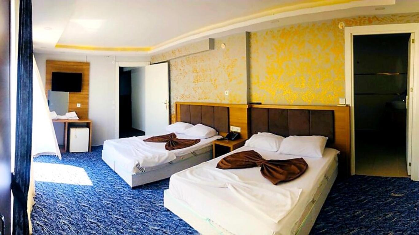Lavin Garden Hotel