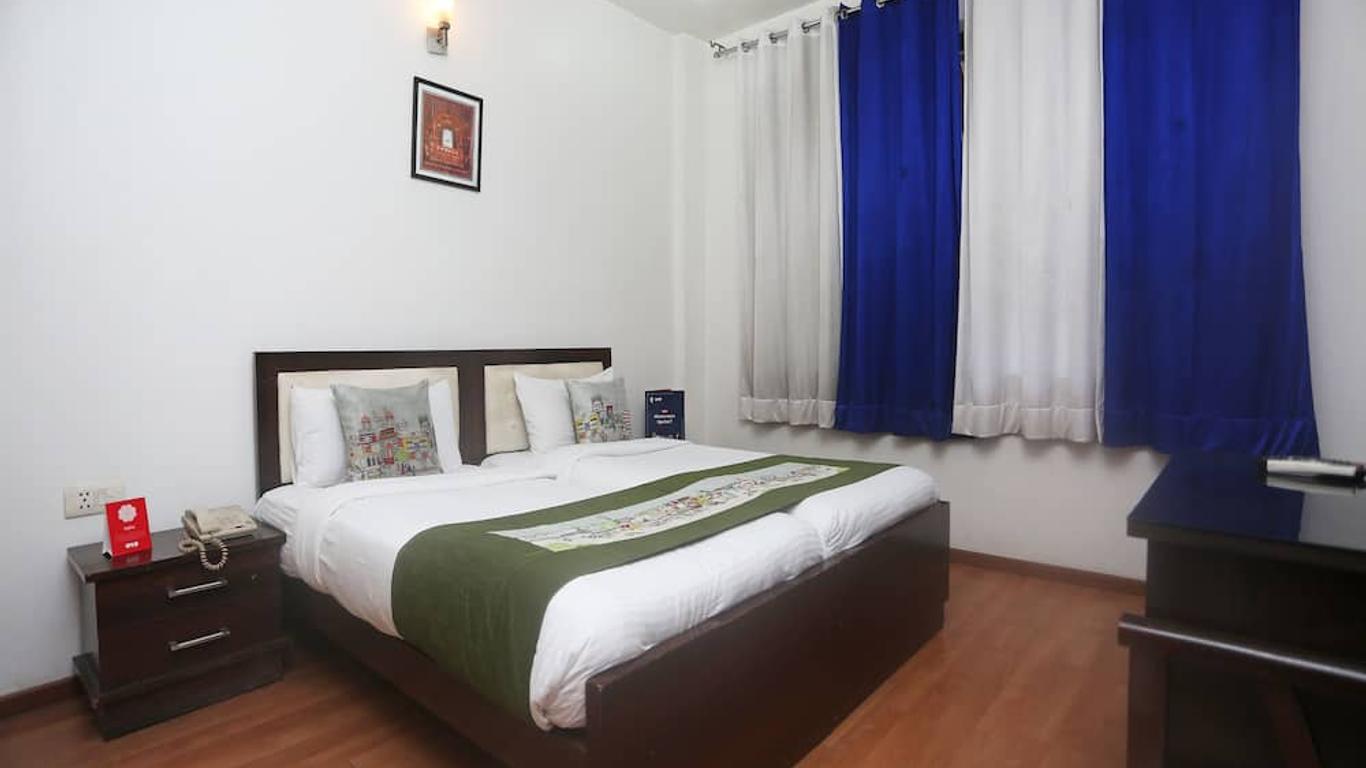 Oyo 947 Hotel Palazzo Di Lara