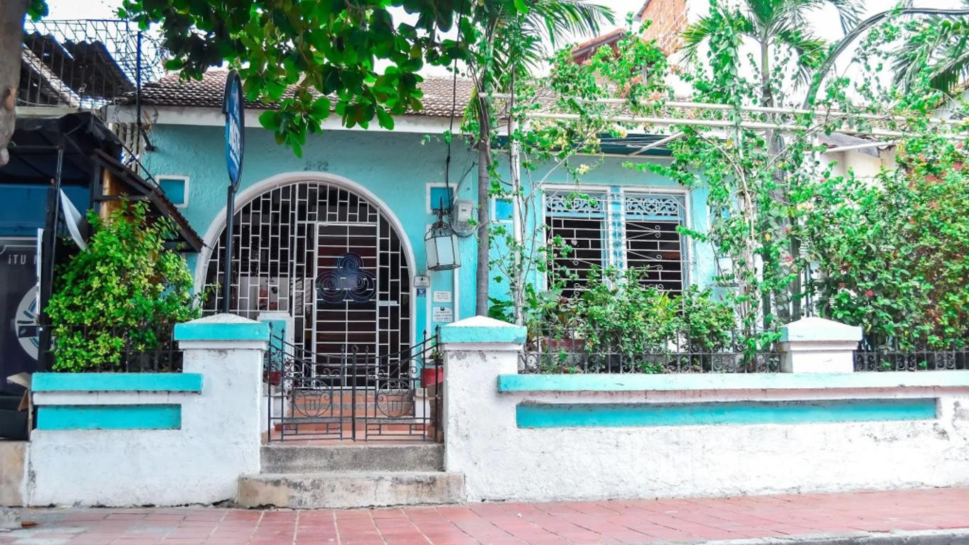 Aluna Casa y Cafe