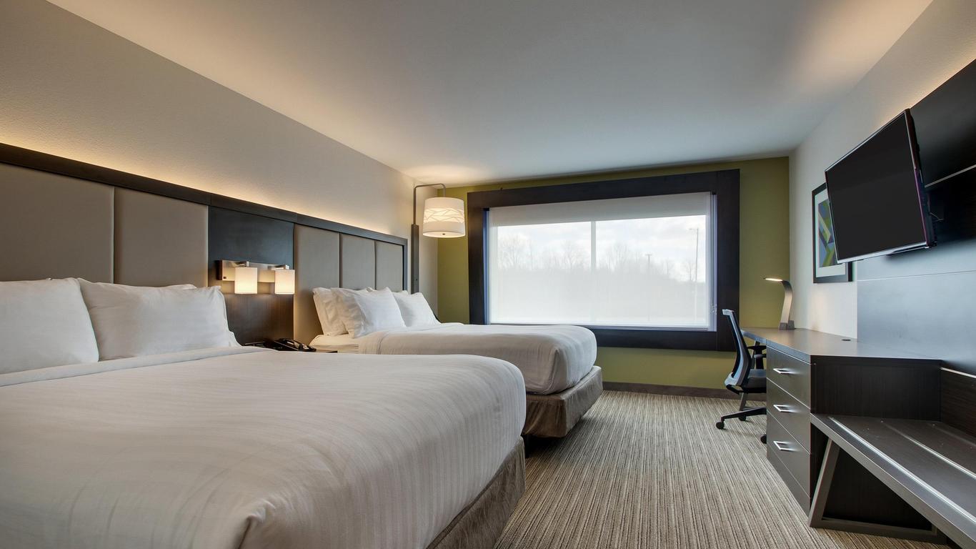 Holiday Inn Express & Suites Mount Vernon