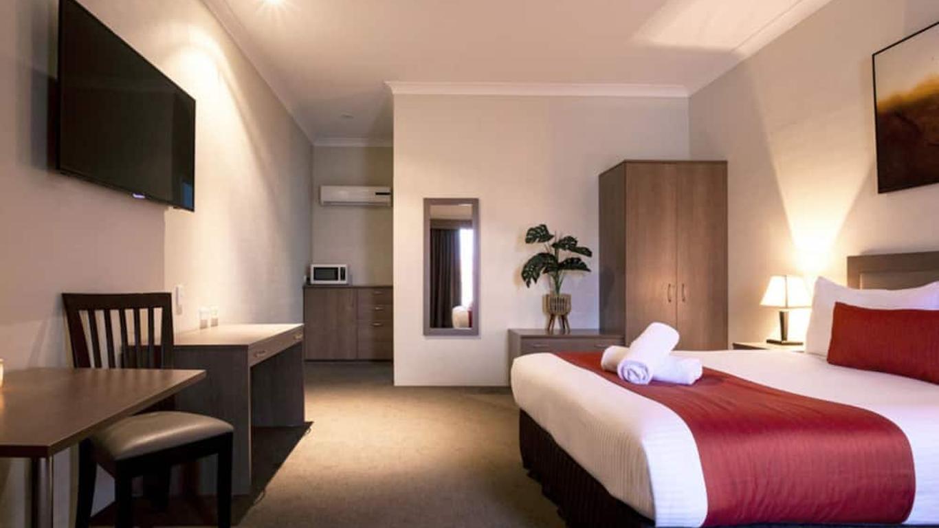 Parkes International Motor Inn