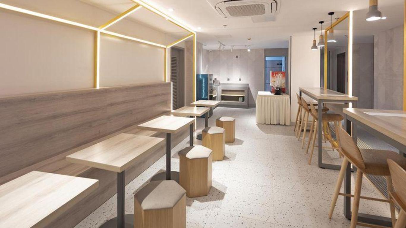 7 Days Inn Shenzhen University Xuefu Road Branch