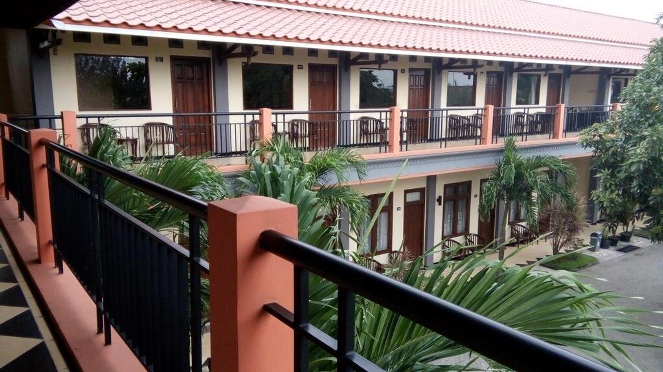 Nirwana Hotel Bojonegoro